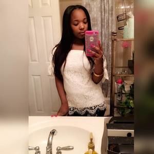 Meet your Posher, Shamazia